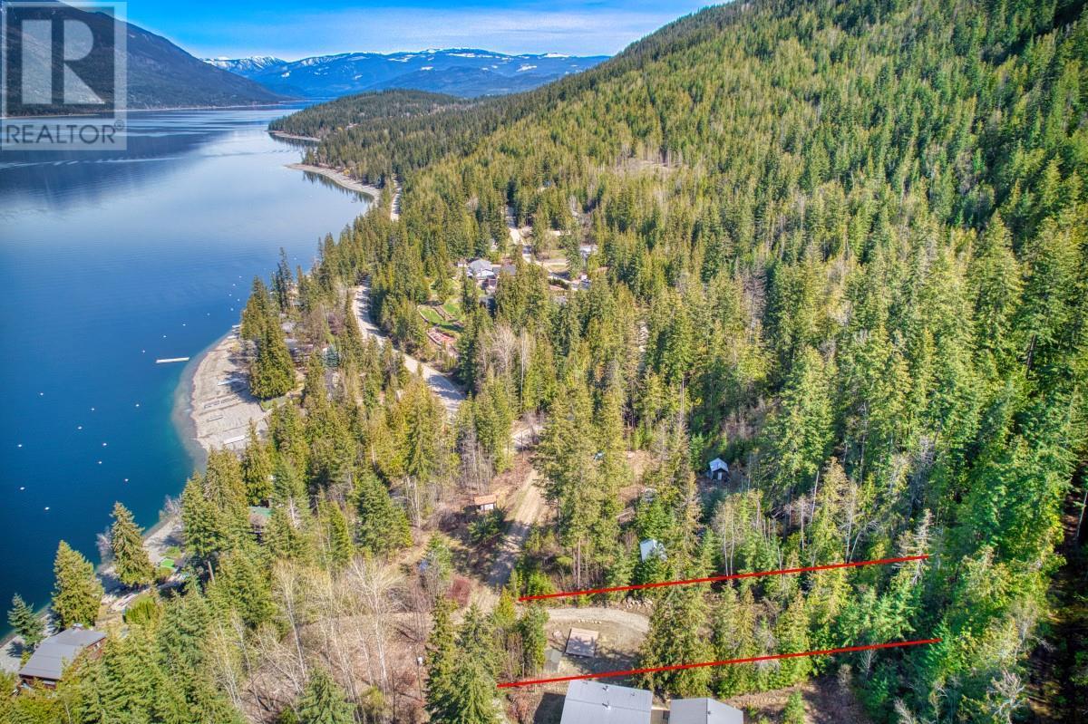 3950 Short Road. Eagle Bay, British Columbia