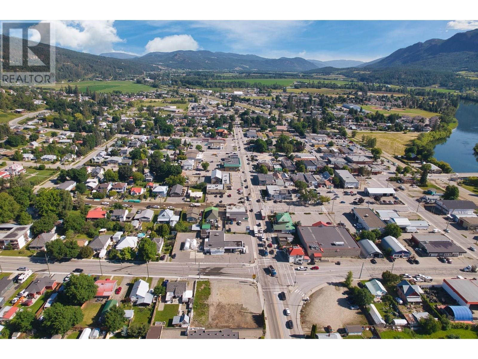 606 George Street. Enderby, British Columbia