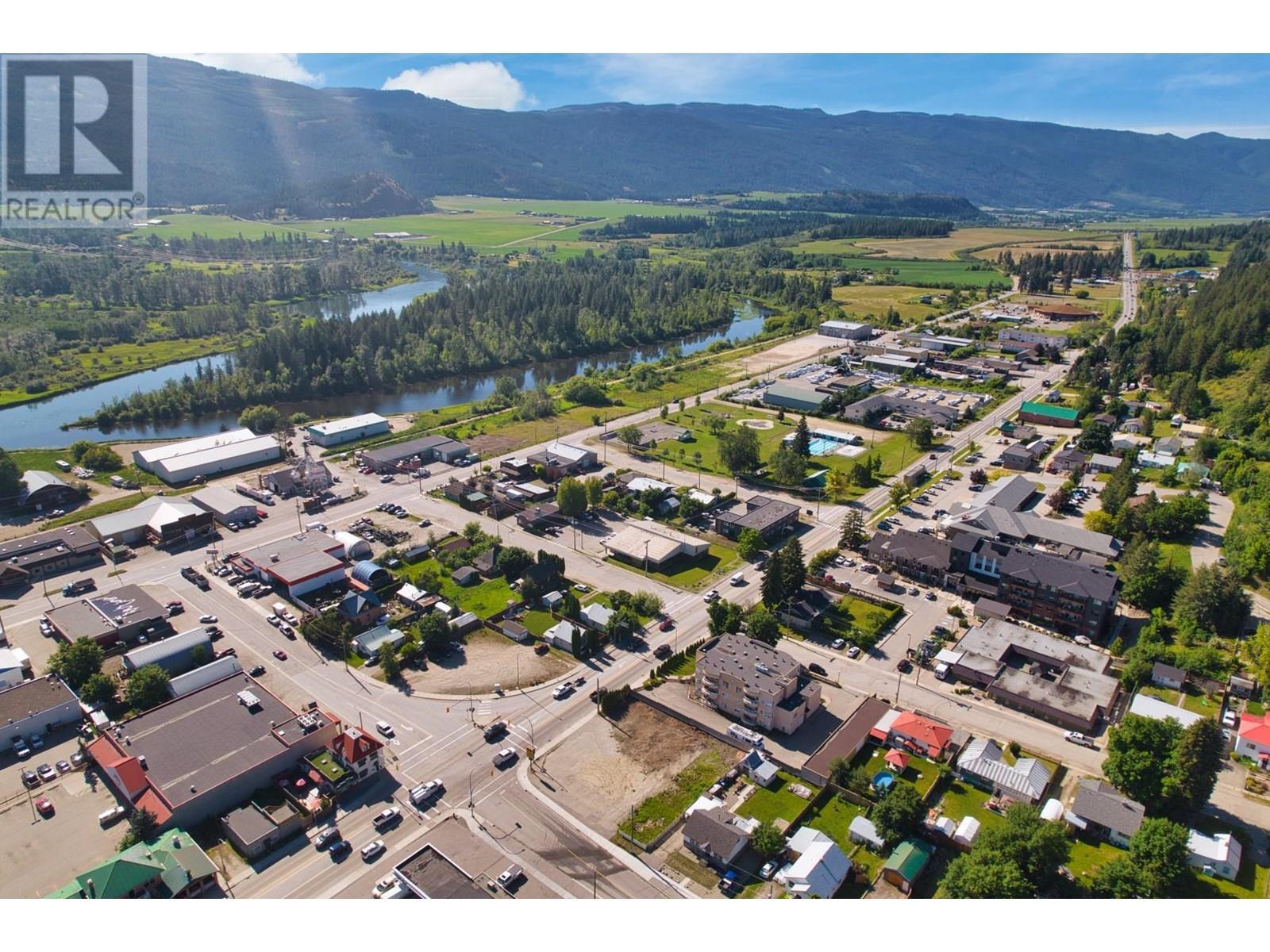 606 George Street. Enderby, British Columbia