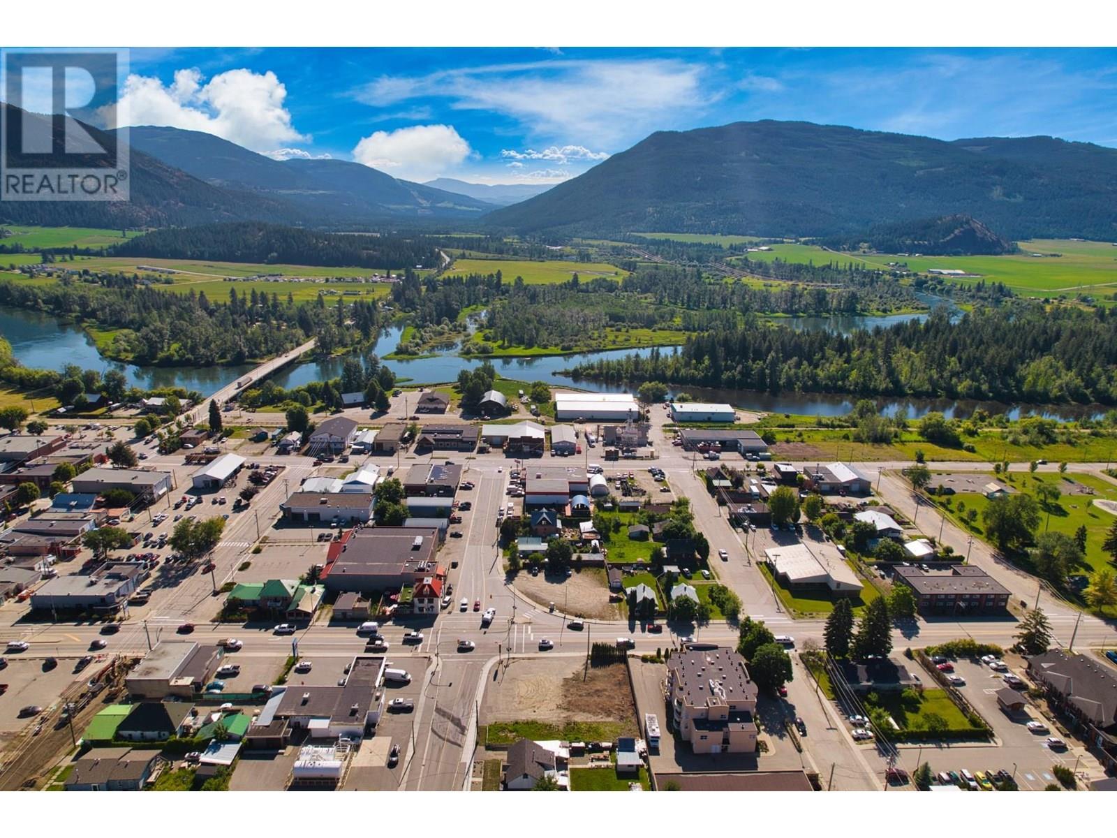 606 George Street. Enderby, British Columbia