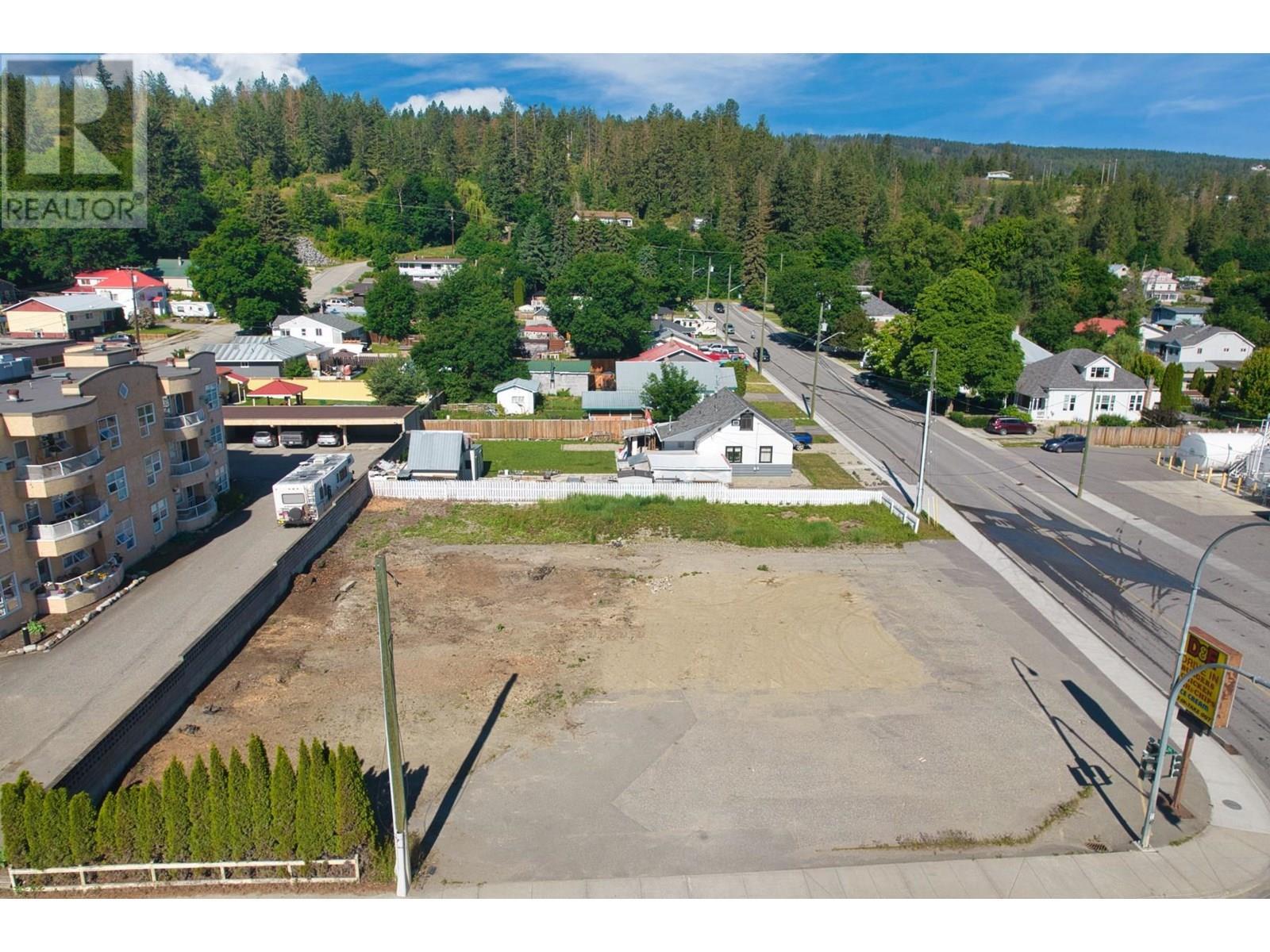 606 George Street. Enderby, British Columbia