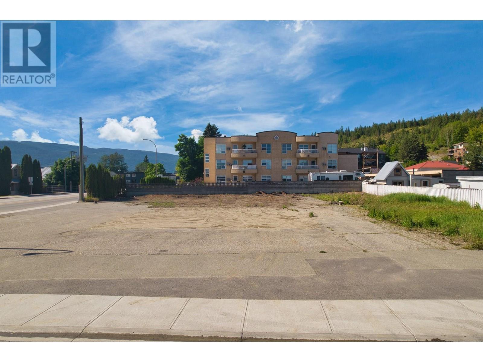 606 George Street. Enderby, British Columbia