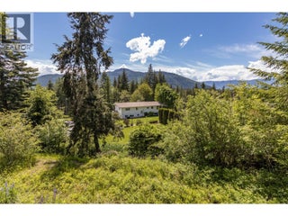 3851 10 Avenue Se. Salmon Arm, British Columbia