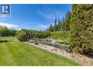 3851 10 Avenue Se. Salmon Arm, British Columbia