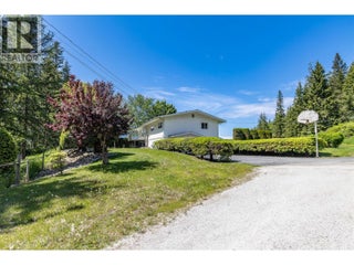 3851 10 Avenue Se. Salmon Arm, British Columbia