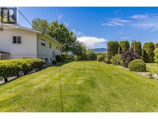 3851 10 Avenue Se. Salmon Arm, British Columbia