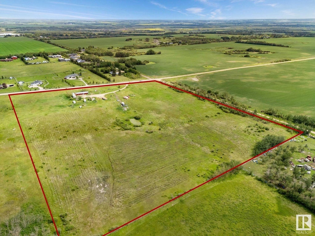 21150 Fort Rd Ne, Edmonton