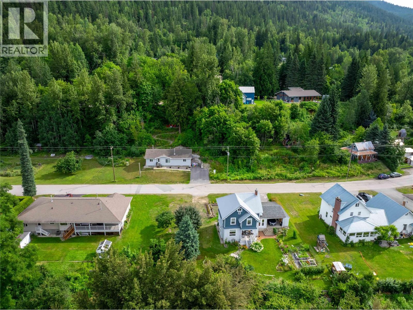 157 Track Street E. Revelstoke, British Columbia