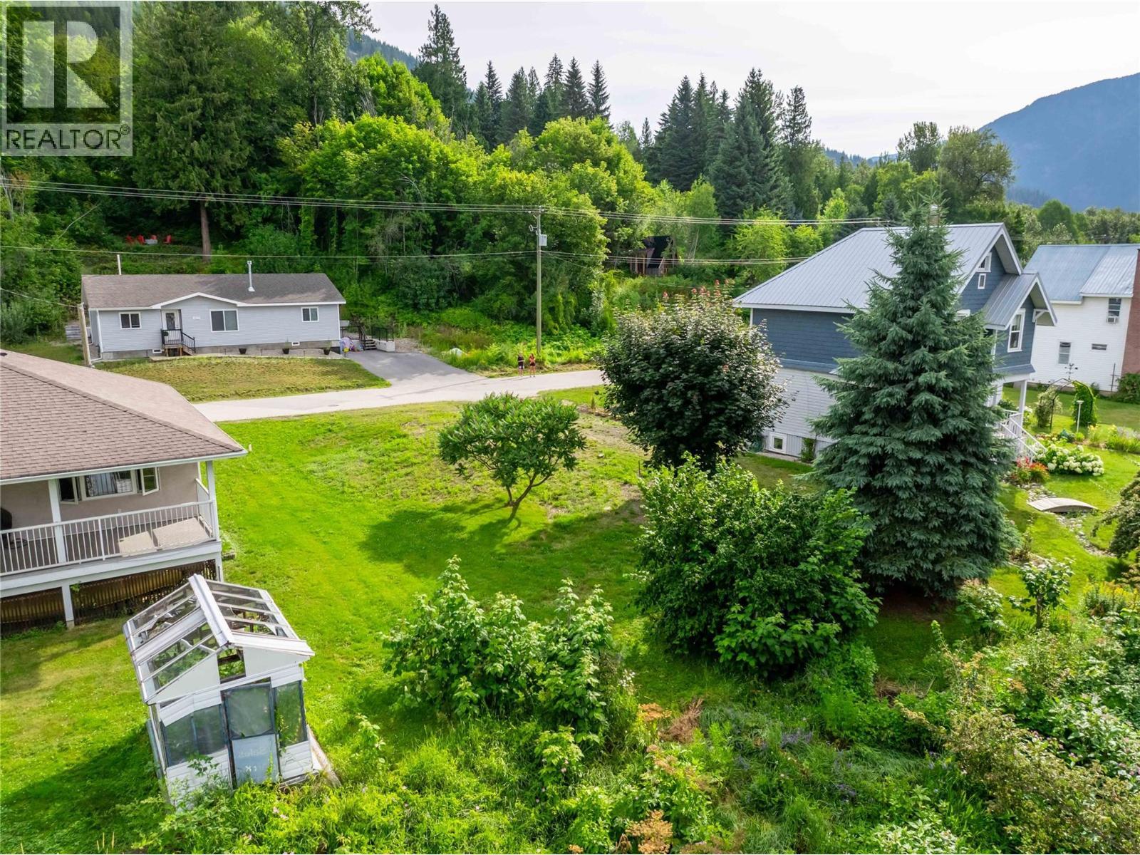 157 Track Street E. Revelstoke, British Columbia