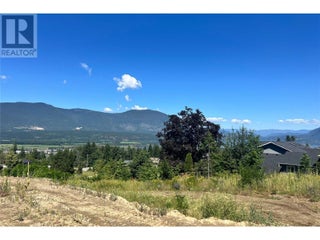 1181 16 Avenue Se. Salmon Arm, British Columbia
