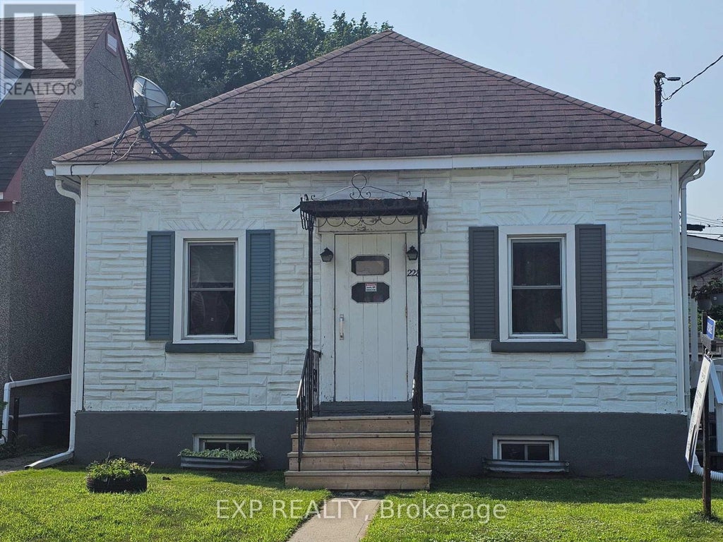 228 Carillon Street, Ottawa