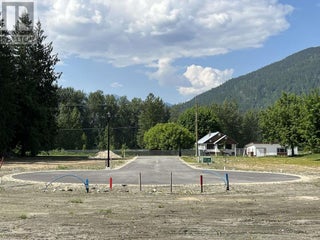 Sl 3 6-1445 Illecillewaet Road. Revelstoke, British Columbia