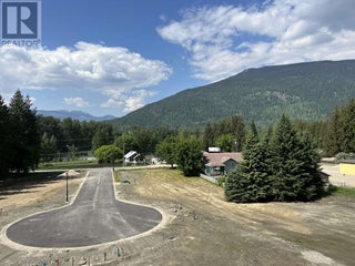 Sl 3 6-1445 Illecillewaet Road. Revelstoke, British Columbia