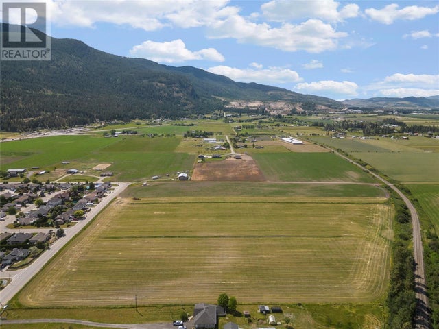 2049 Okanagan Street, Armstrong