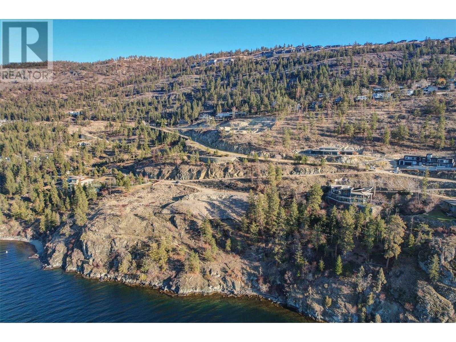 180 Sheerwater Court Unit# 8. Kelowna, British Columbia