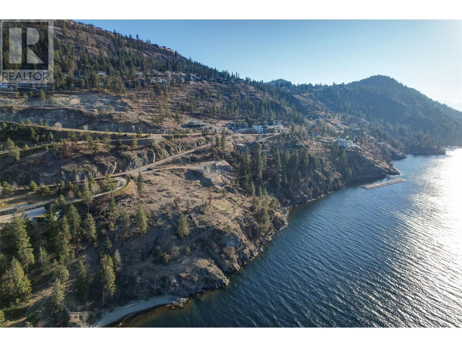 180 Sheerwater Court Unit# 8. Kelowna, British Columbia