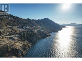 180 Sheerwater Court Unit# 8. Kelowna, British Columbia