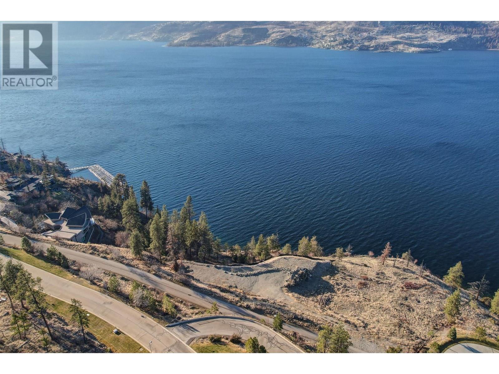 180 Sheerwater Court Unit# 8. Kelowna, British Columbia