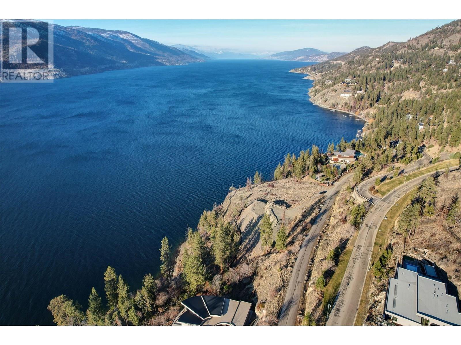 180 Sheerwater Court Unit# 8. Kelowna, British Columbia