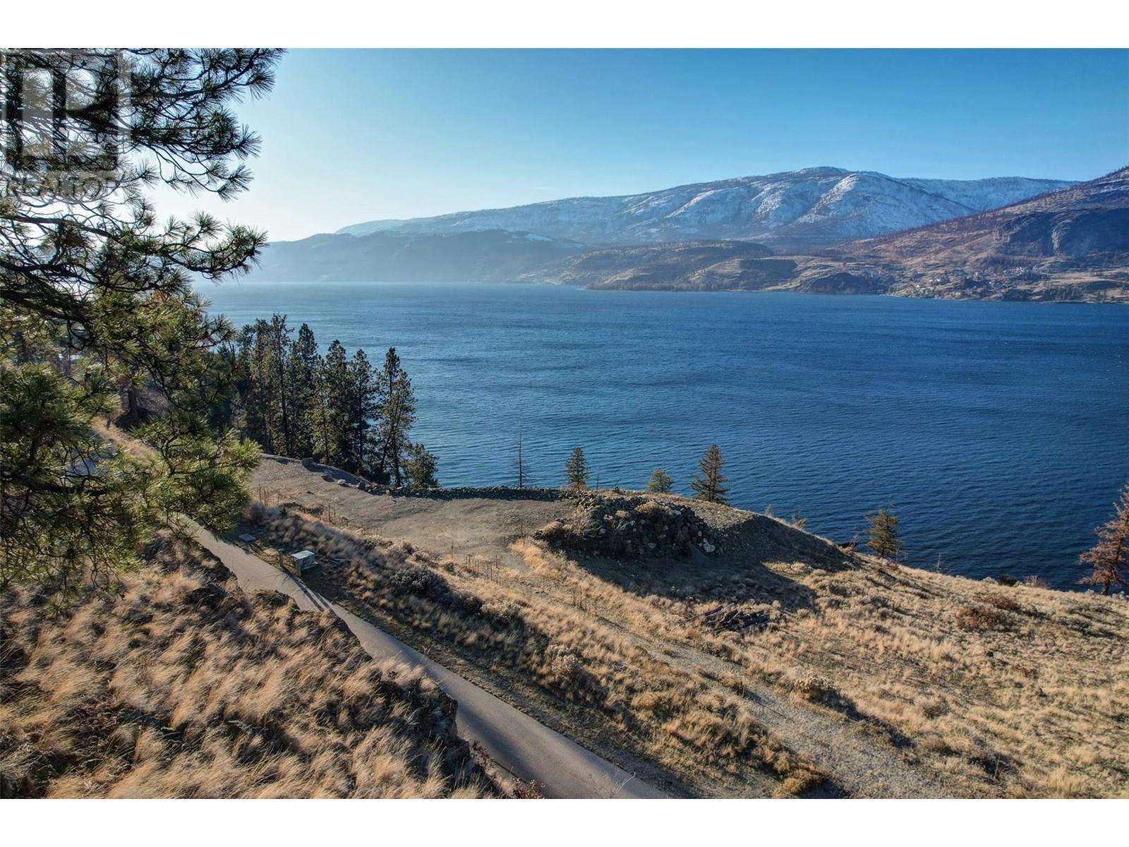 180 Sheerwater Court Unit# 8. Kelowna, British Columbia