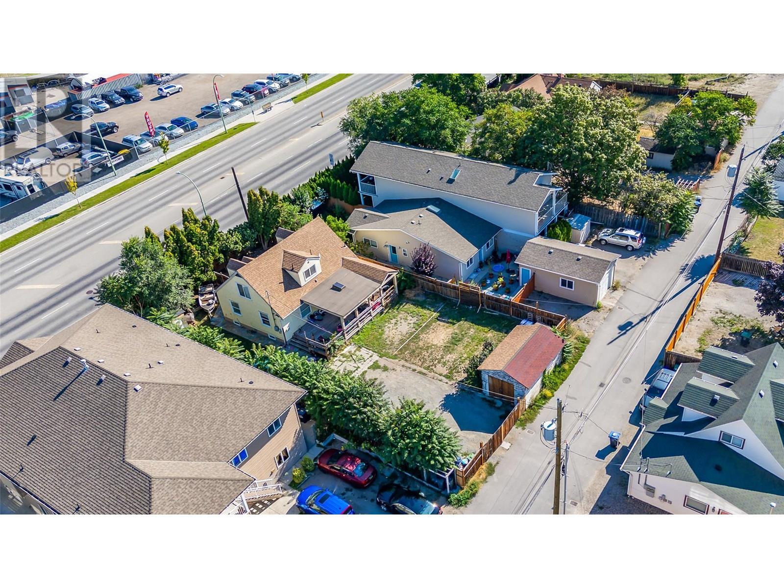 1069 Clement Avenue. Kelowna, British Columbia