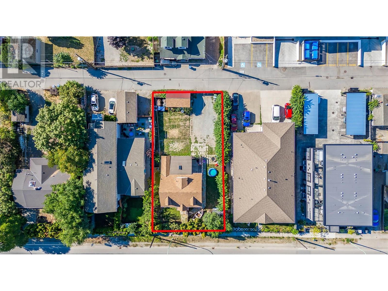 1069 Clement Avenue. Kelowna, British Columbia