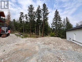 6051 Gerrie Road. Peachland, British Columbia