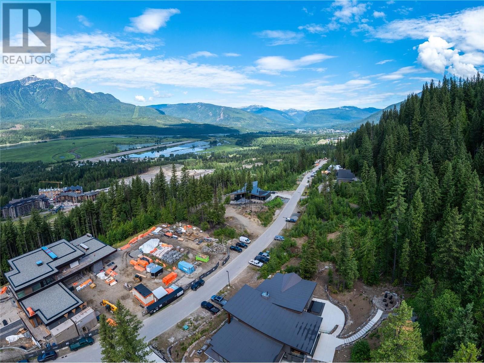 2465 Monashee Court Unit# 14. Revelstoke, British Columbia