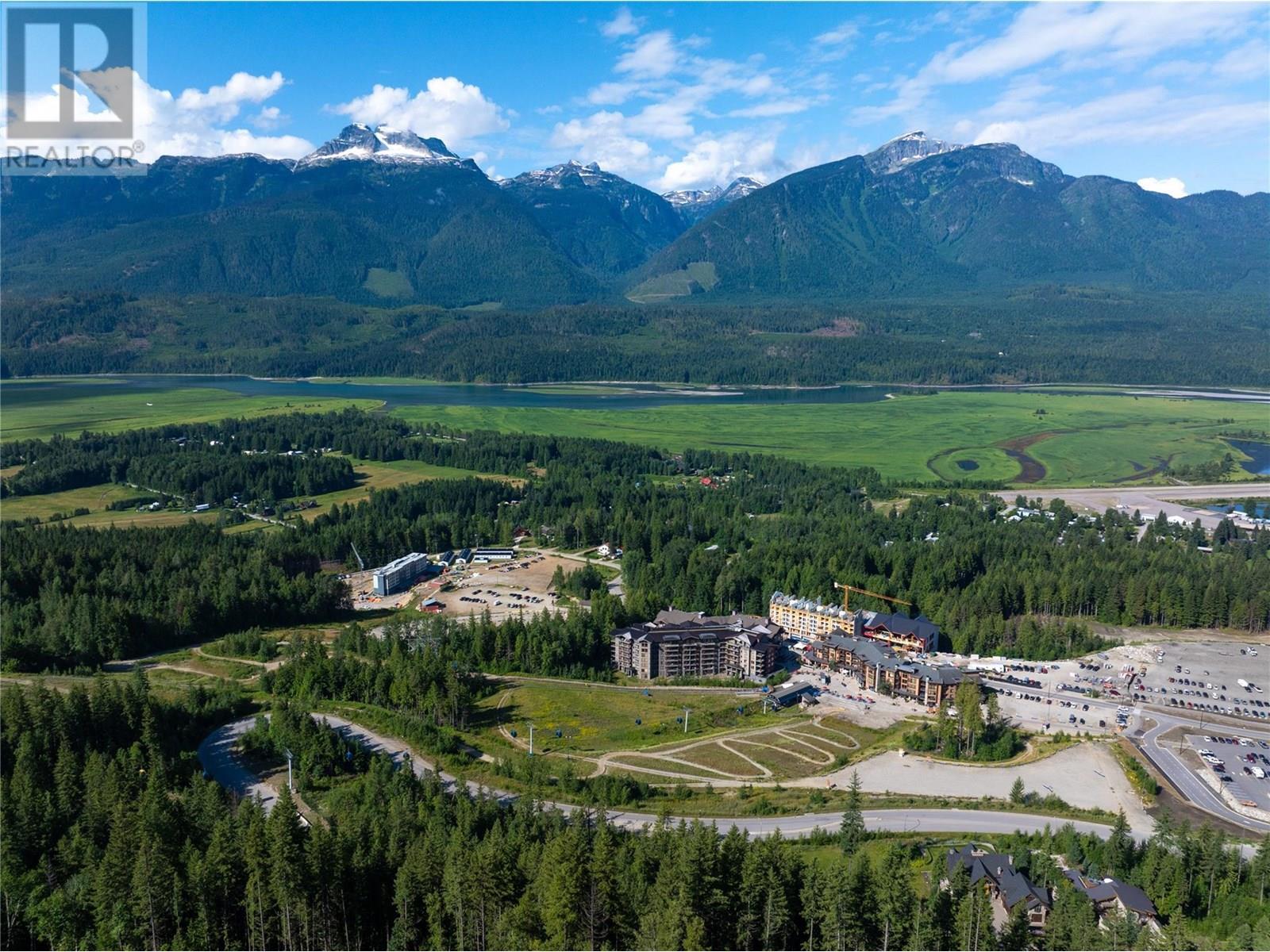 2465 Monashee Court Unit# 14. Revelstoke, British Columbia