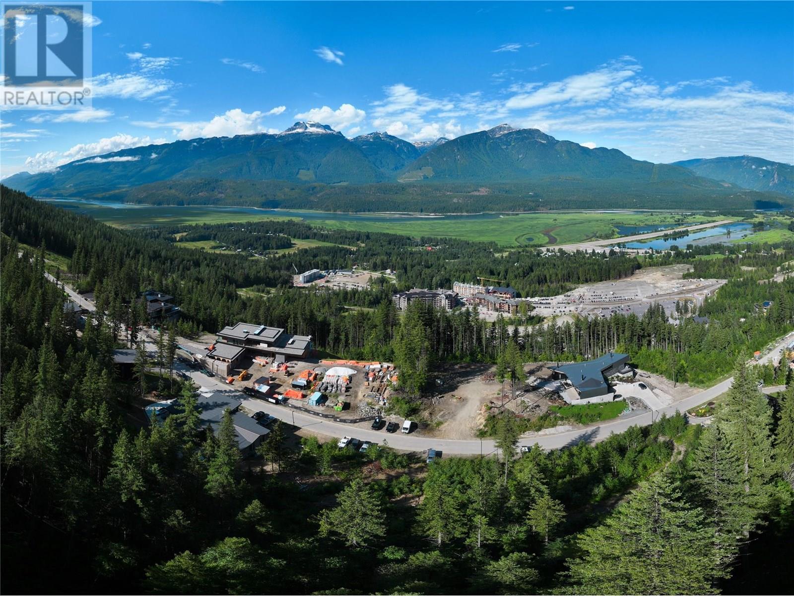 2465 Monashee Court Unit# 14. Revelstoke, British Columbia