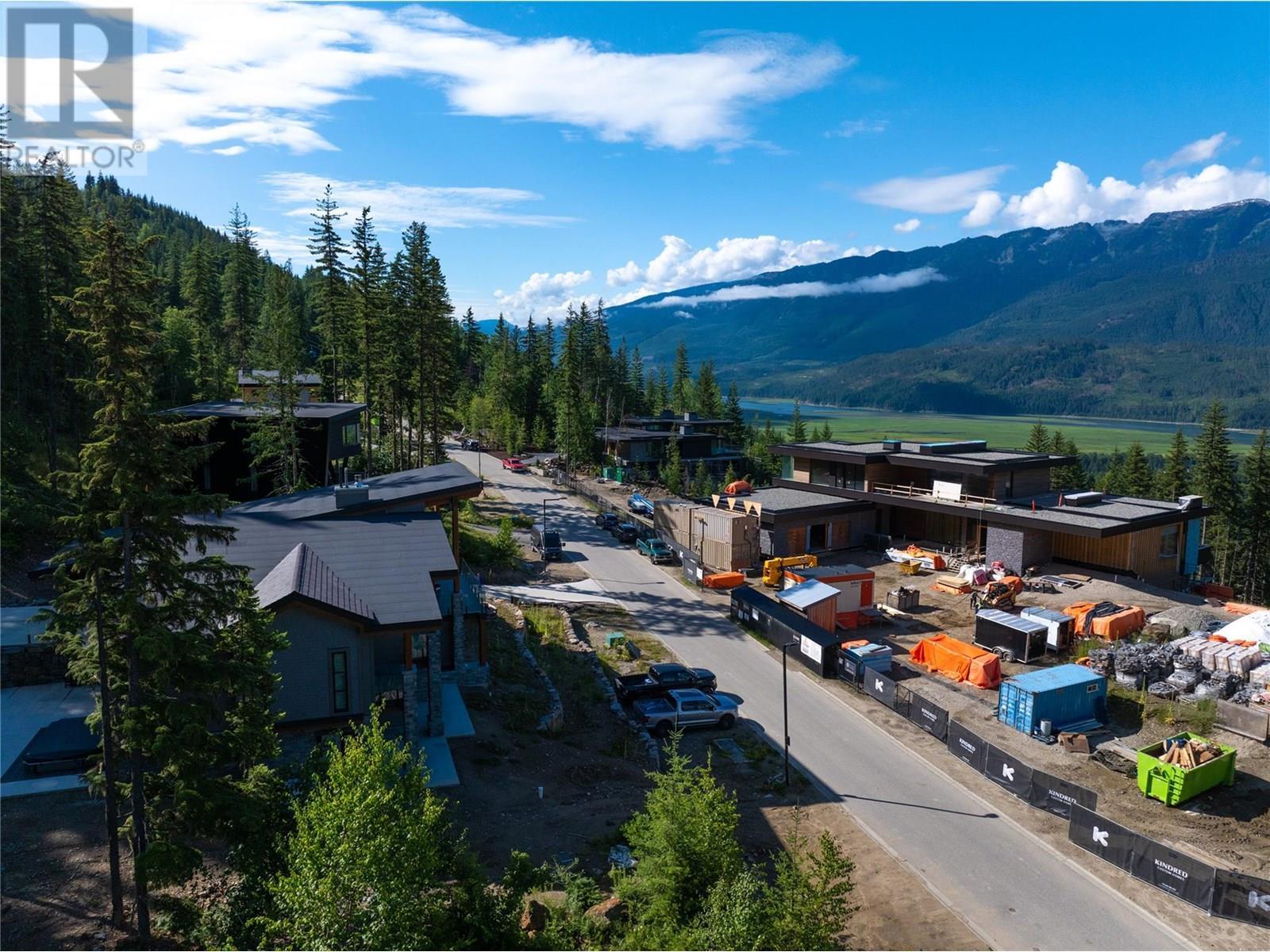 2465 Monashee Court Unit# 14. Revelstoke, British Columbia