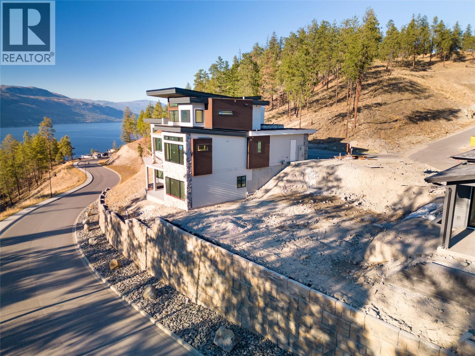 3417 Hilltown Close. Kelowna, British Columbia