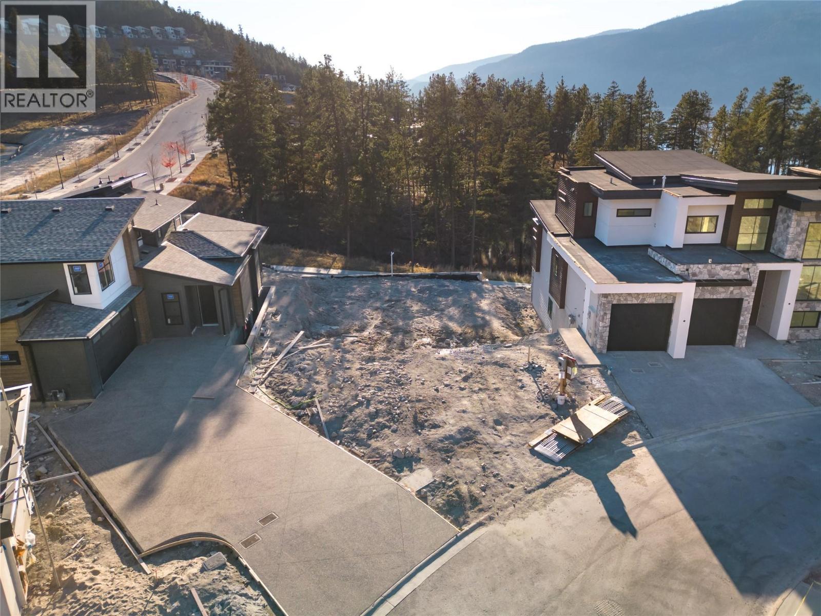 3417 Hilltown Close. Kelowna, British Columbia