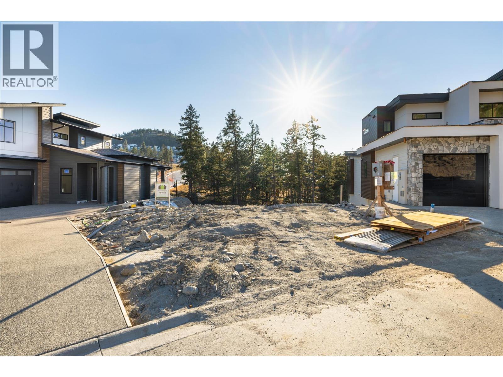 3417 Hilltown Close. Kelowna, British Columbia