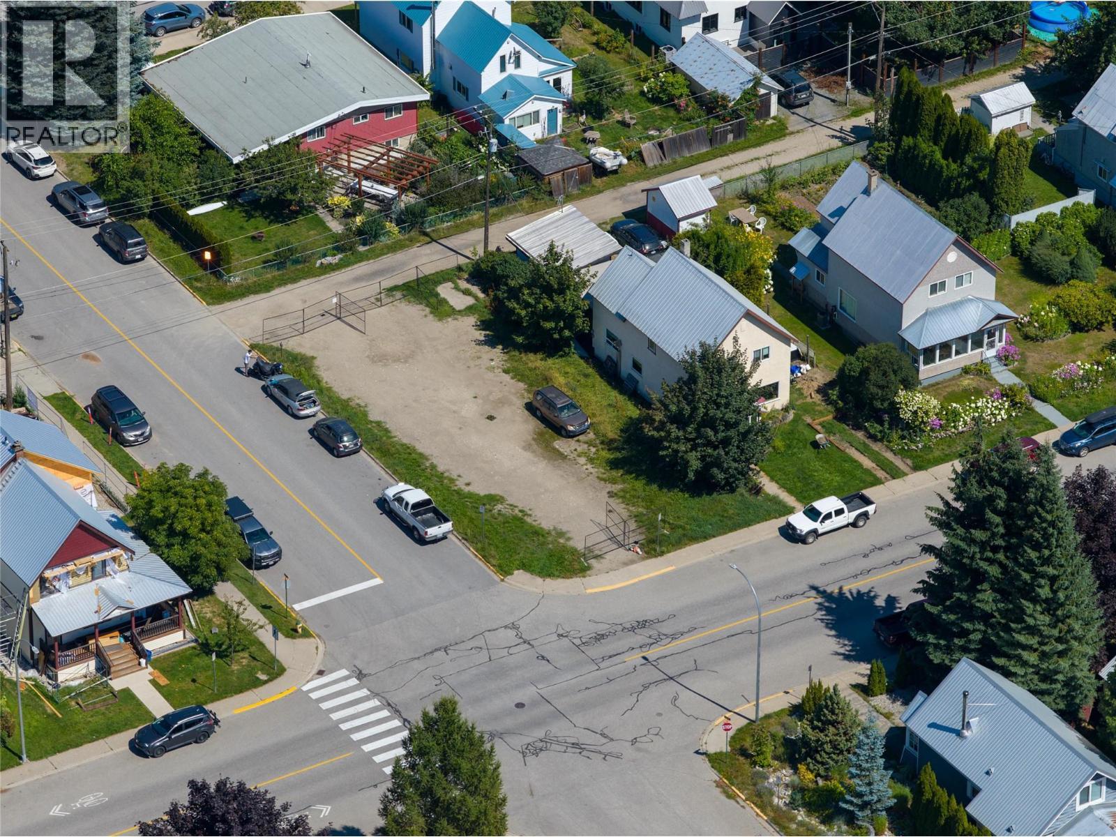 200 Third Street E. Revelstoke, British Columbia