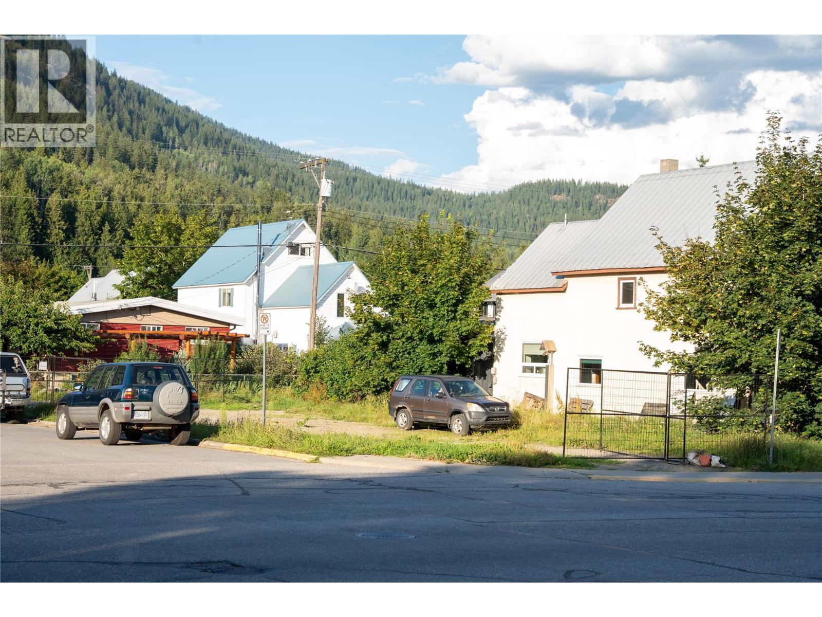 200 Third Street E. Revelstoke, British Columbia