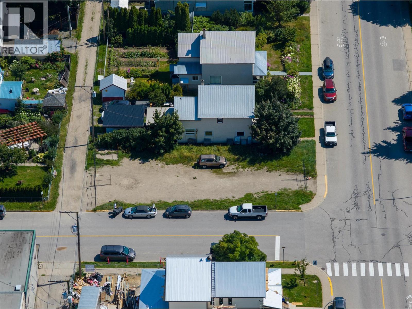 200 Third Street E. Revelstoke, British Columbia