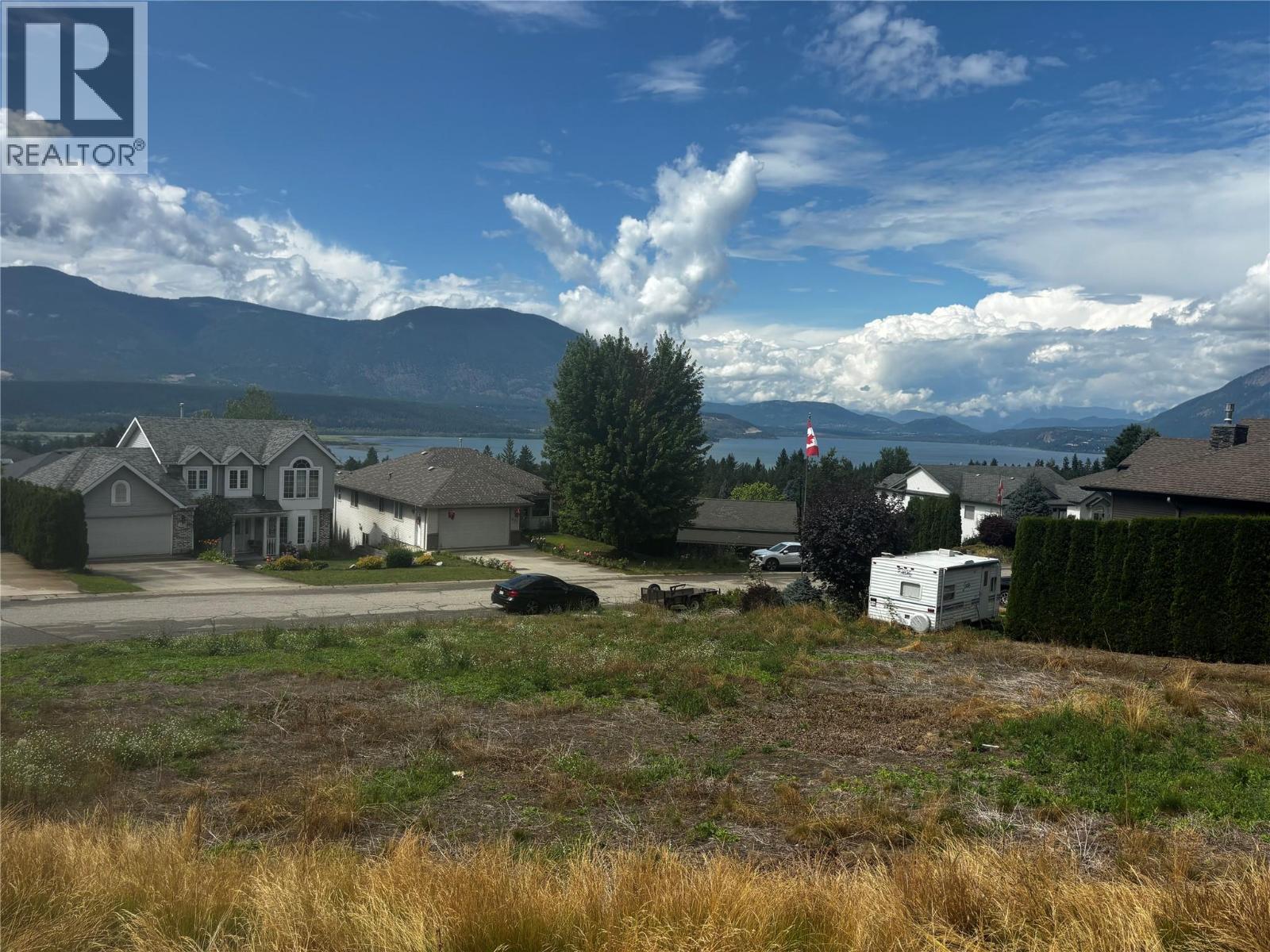 16 St Se Street Se Unit# 870. Salmon Arm, British Columbia