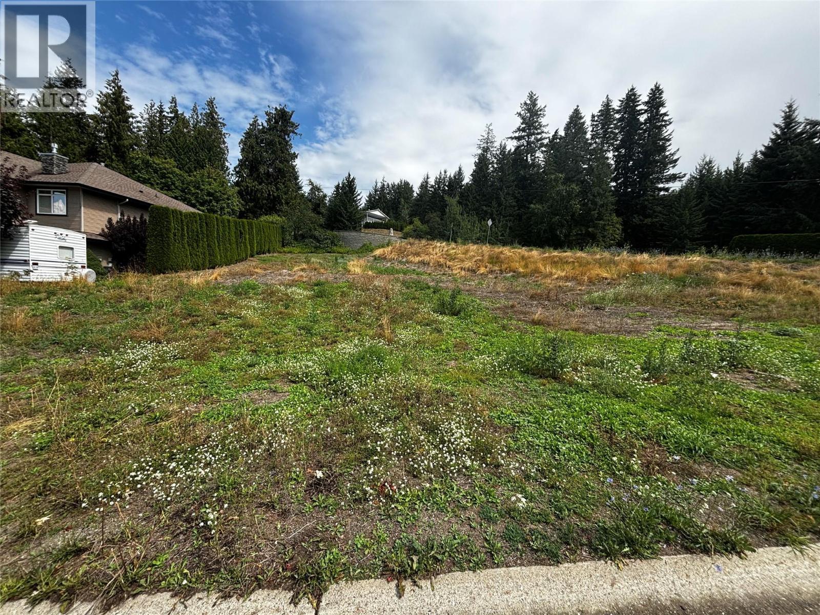 16 St Se Street Se Unit# 870. Salmon Arm, British Columbia