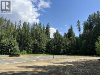 Sl 2, 4-1445 Illecillewaet Road. Revelstoke, British Columbia