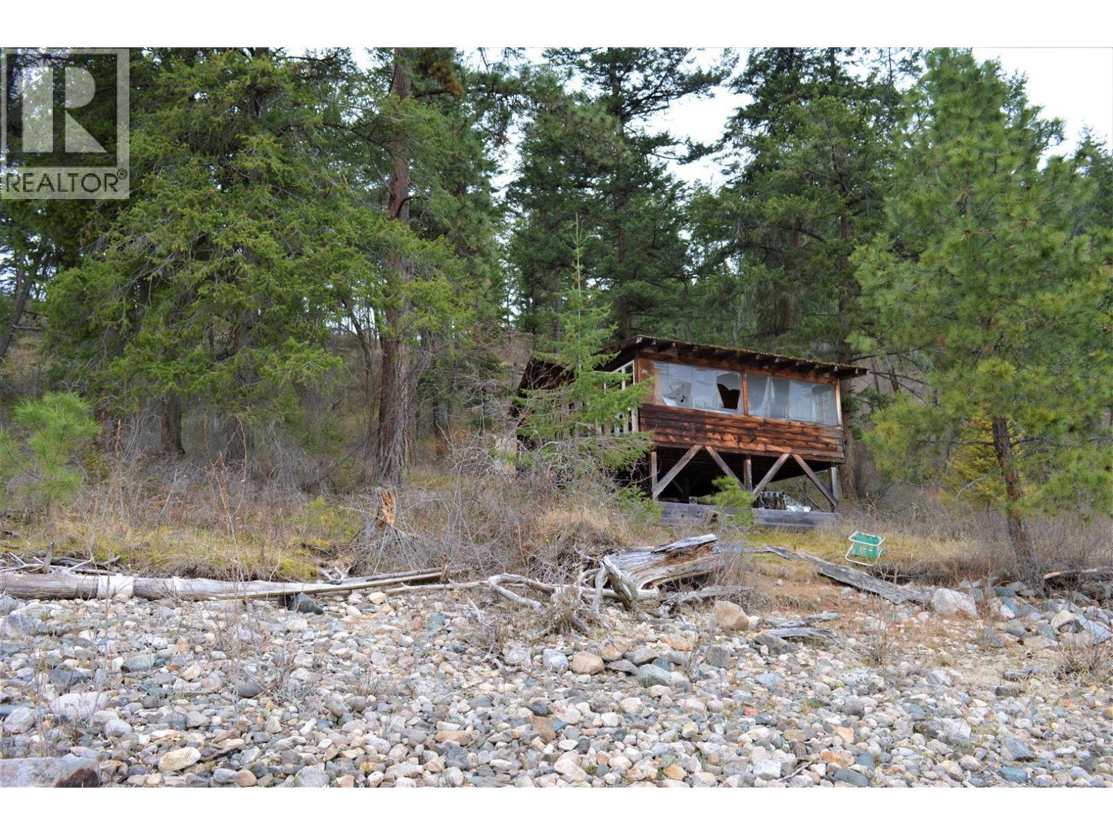 7080 Little Shuswap Lake. Chase, British Columbia