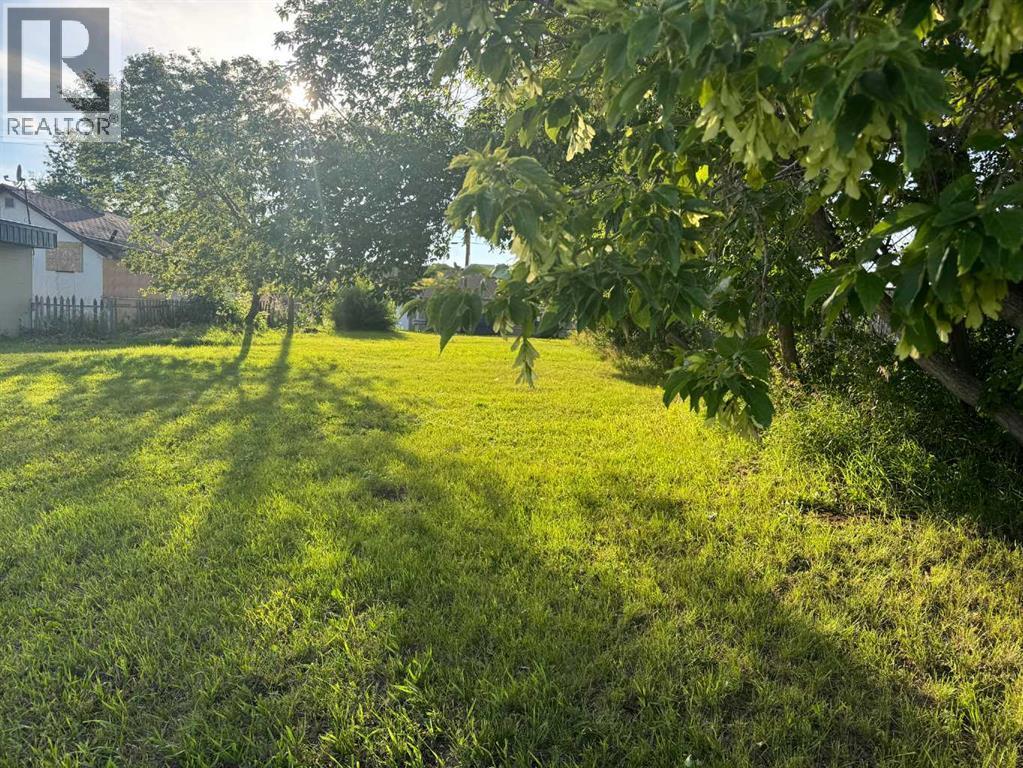 4704 50 Street, Ponoka