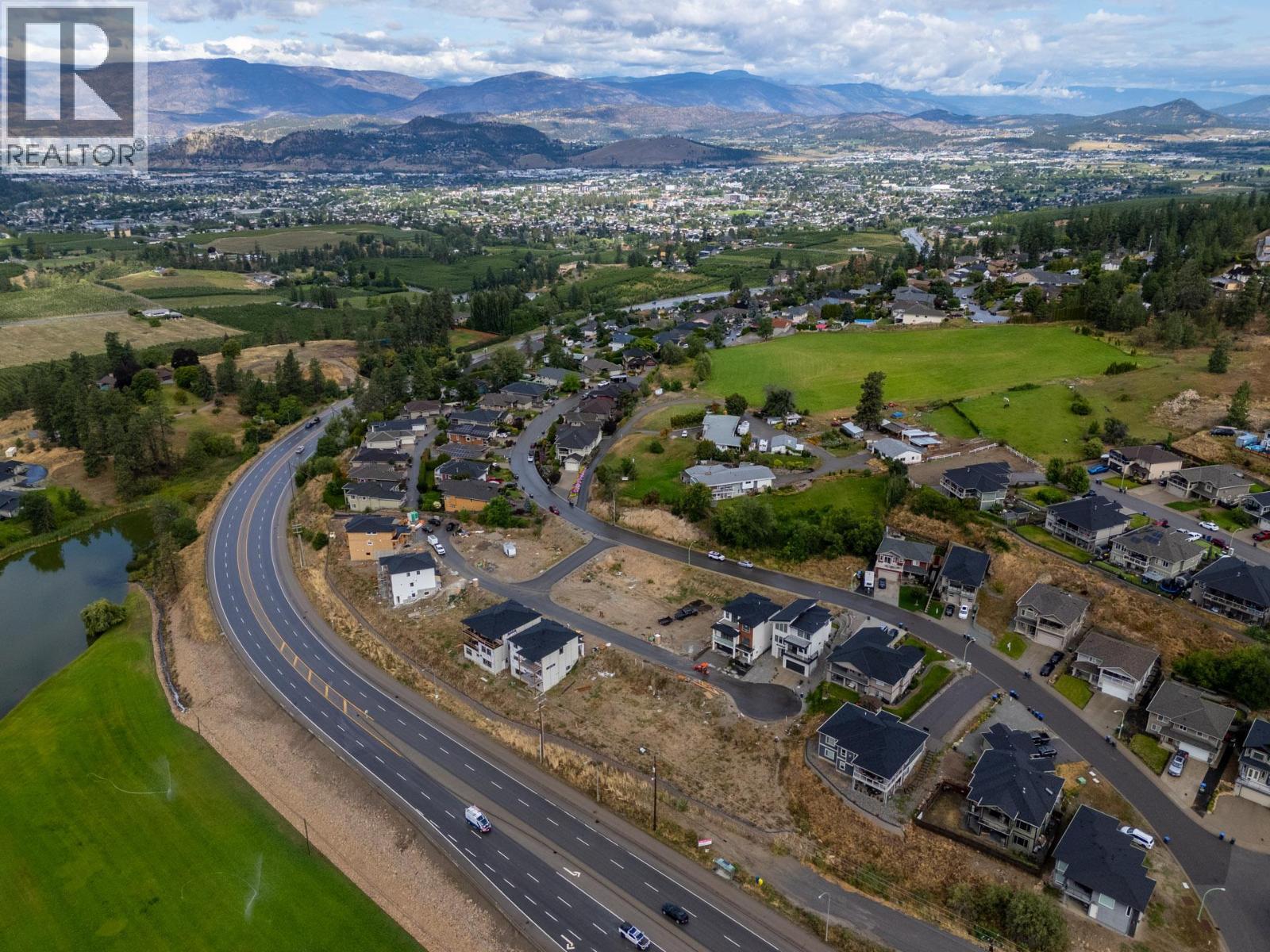 1144 Hume Avenue. Kelowna, British Columbia