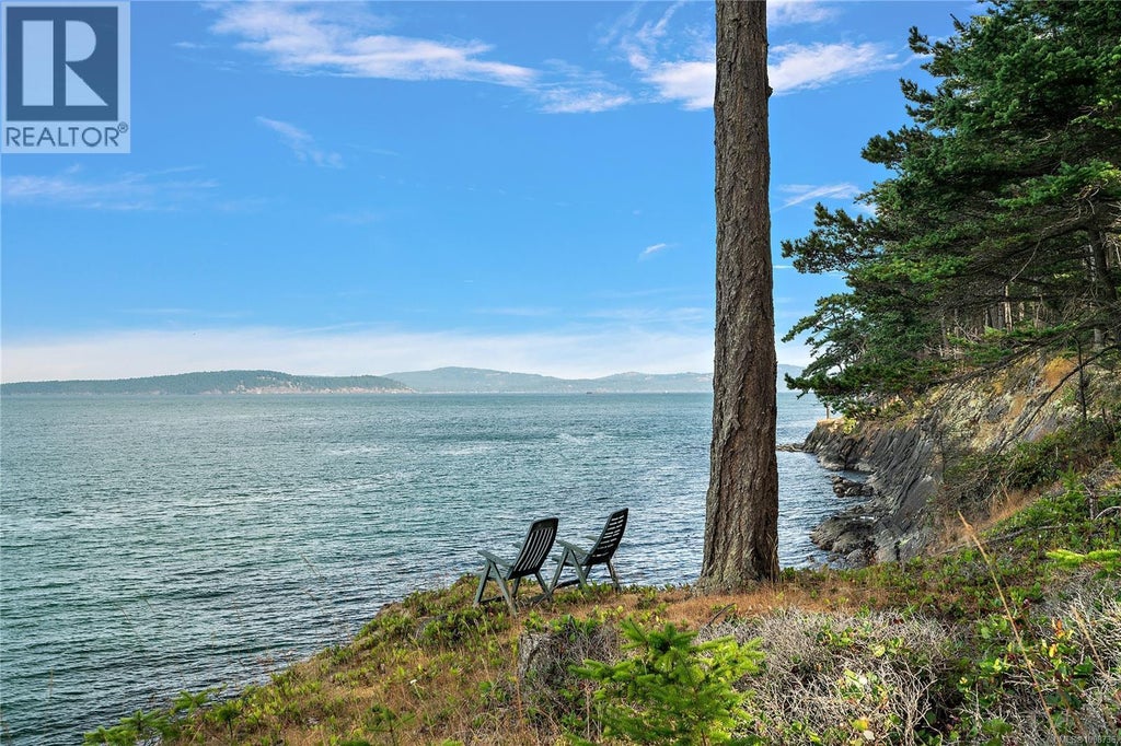 1324 Greenleaf Lane, Sidney Island