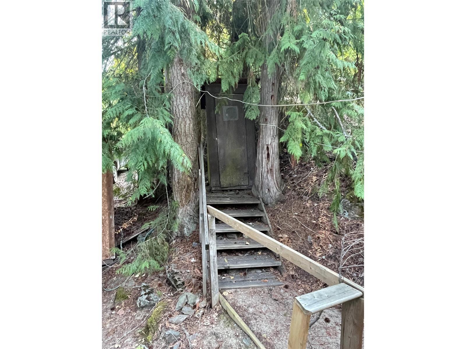 4255 Justin Road. Eagle Bay, British Columbia