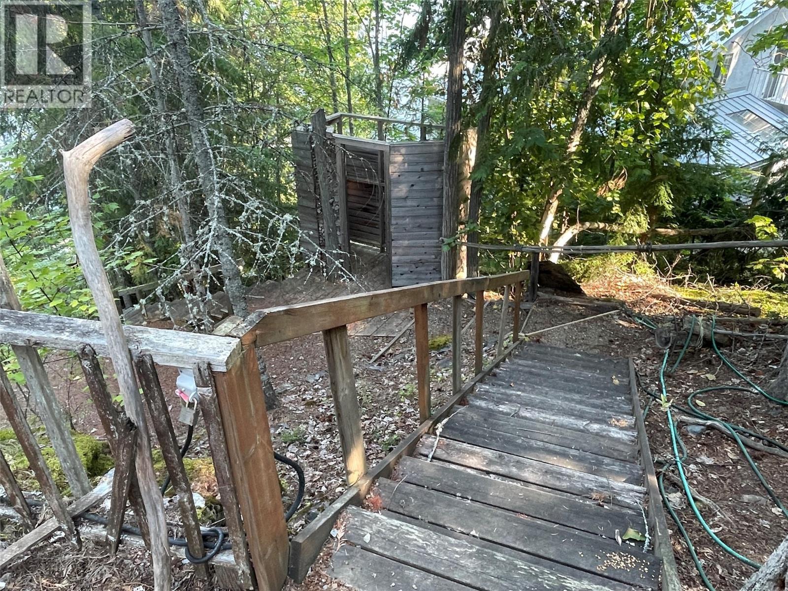 4255 Justin Road. Eagle Bay, British Columbia