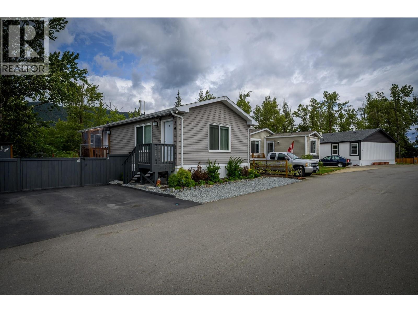 235 Aylmer Road Unit# 31 Lot# 31. Chase, British Columbia
