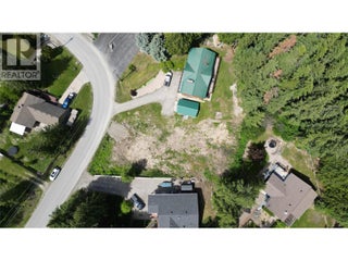 2902 Cedar Drive. Sorrento, British Columbia