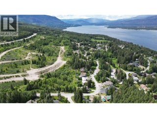 2902 Cedar Drive. Sorrento, British Columbia