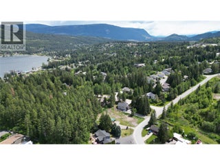 2902 Cedar Drive. Sorrento, British Columbia